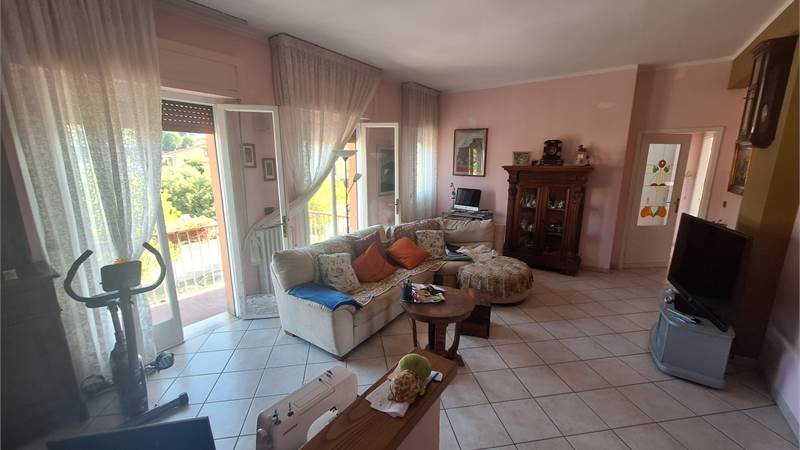 Zona Nord, 3 camere e 1 garage